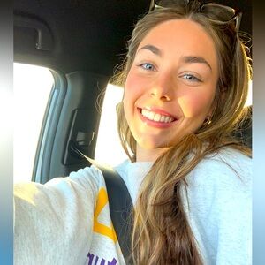 Meet your Posher, Abby